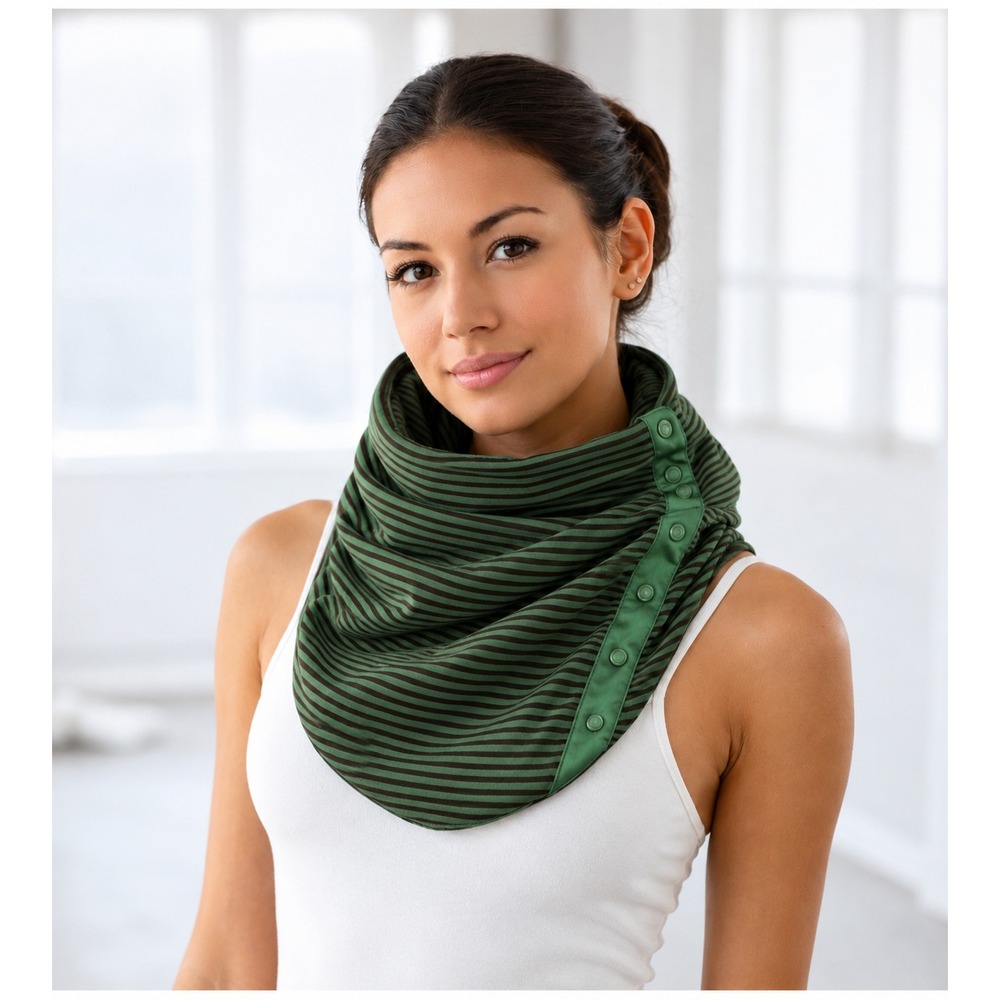 Lululemon Vinyasa Cowl Scarf‎ One Size Green Striped Soft Post Workout Yoga